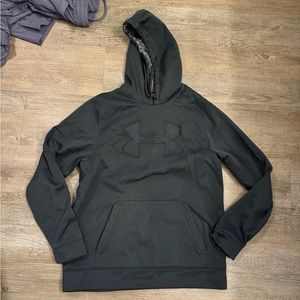 Under armor black sweatshirt